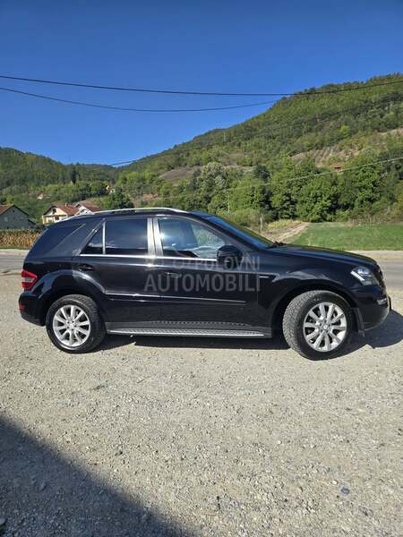 Mercedes Benz ML 300 