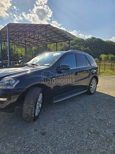 Mercedes Benz ML 300 