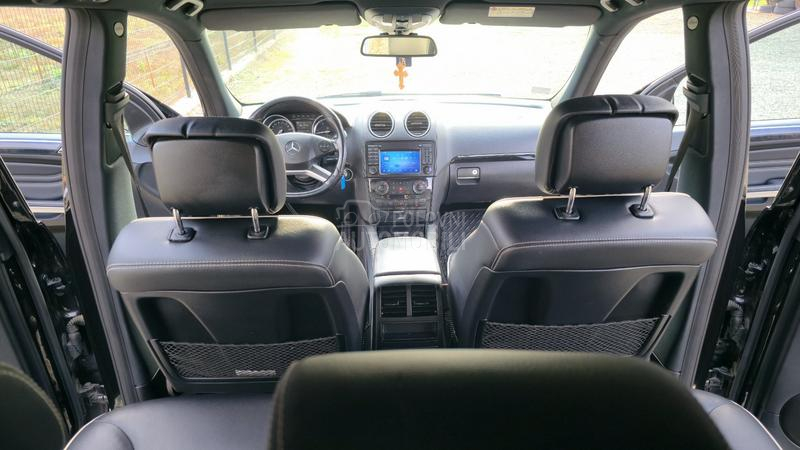 Mercedes Benz ML 300 Grand Edition