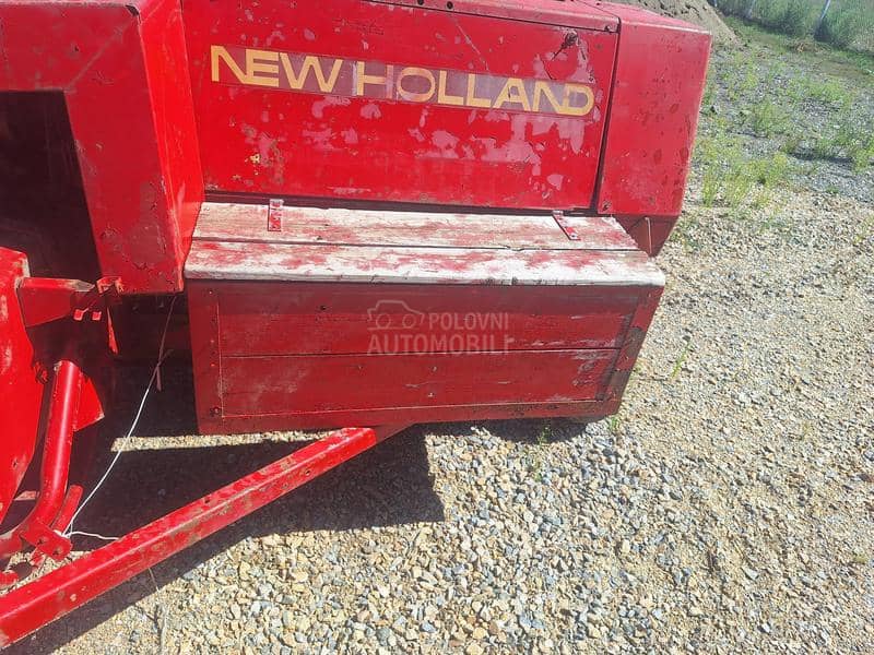 New Holland 276