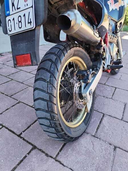Honda Dominator 650