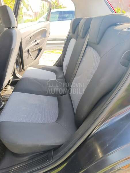 Fiat Grande Punto 1.3 mjet 5 v r a t a