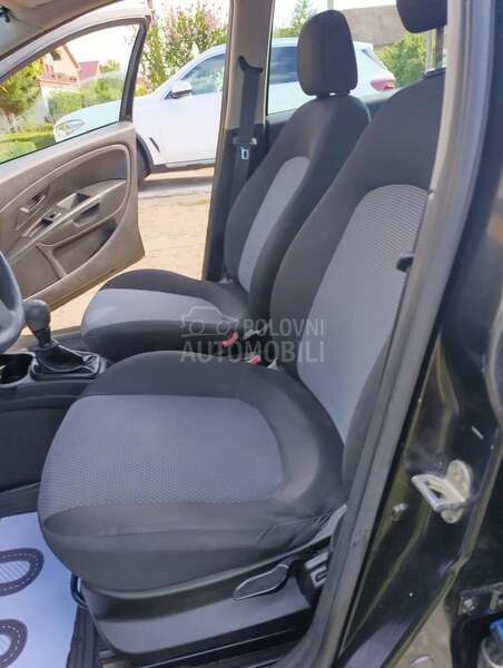 Fiat Grande Punto 1.3 mjet 5 v r a t a
