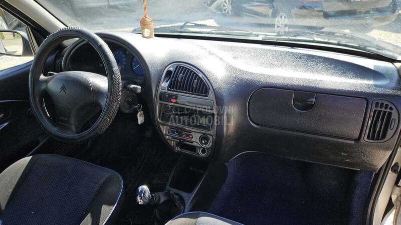 Citroen Saxo 