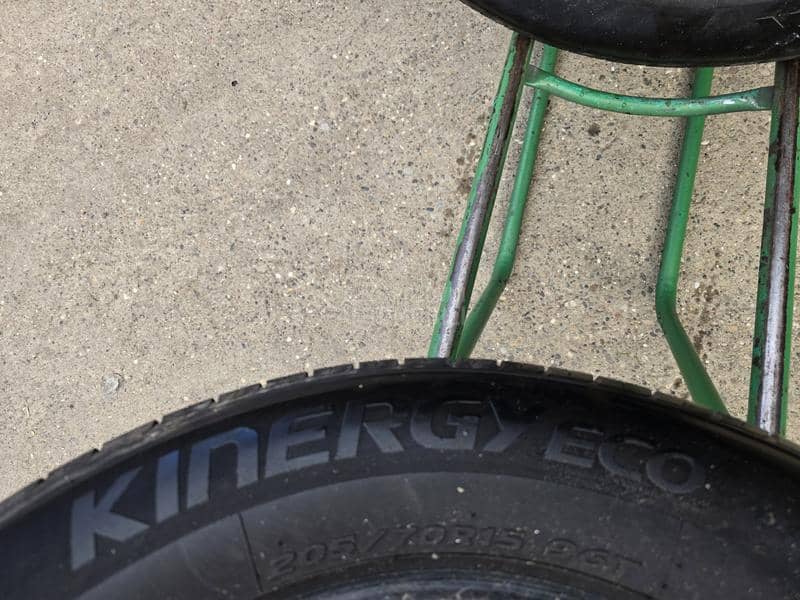 Hankook 205/70 R15 Letnja