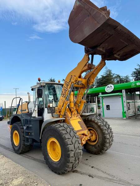 Liebherr 544