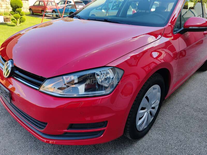 Volkswagen Golf 7 1.6TDI .rezervisan.
