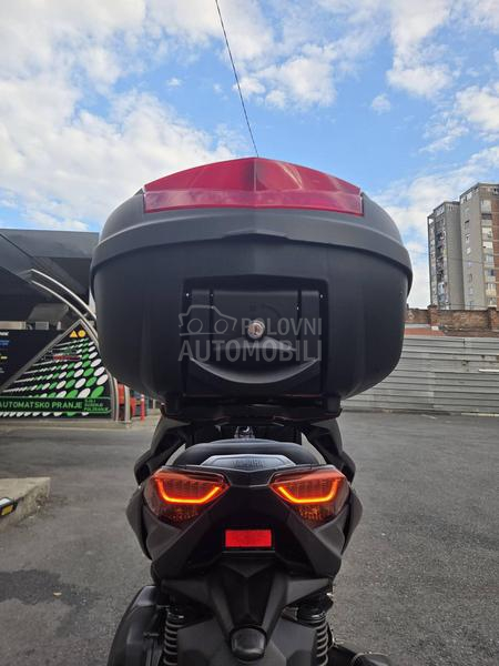 Yamaha X Max