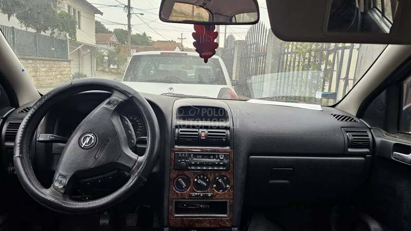 Opel Astra G 2.0