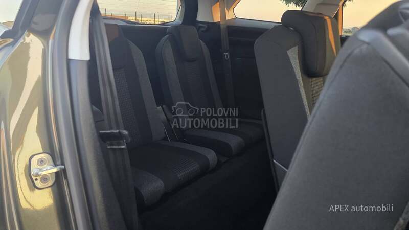 Peugeot 5008 1.5 BlueHdi