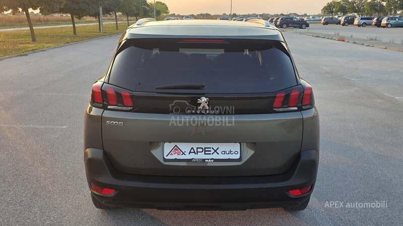 Peugeot 5008 1.5 BlueHdi