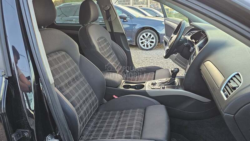 Audi A4 2.0d S-tronic Led