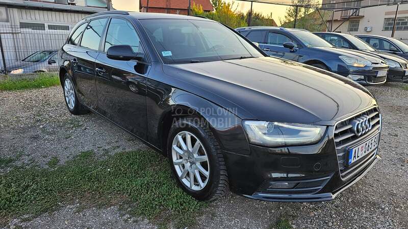 Audi A4 2.0d S-tronic Led