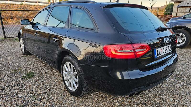 Audi A4 2.0d S-tronic Led