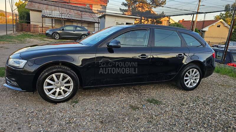 Audi A4 2.0d S-tronic Led