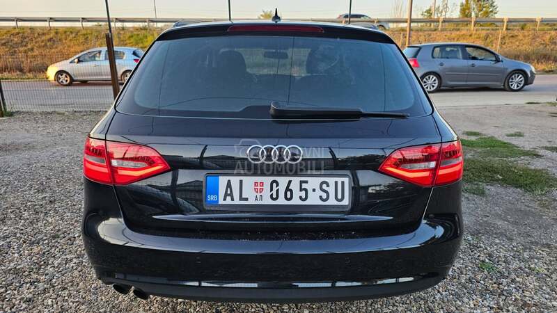 Audi A4 2.0d S-tronic Led