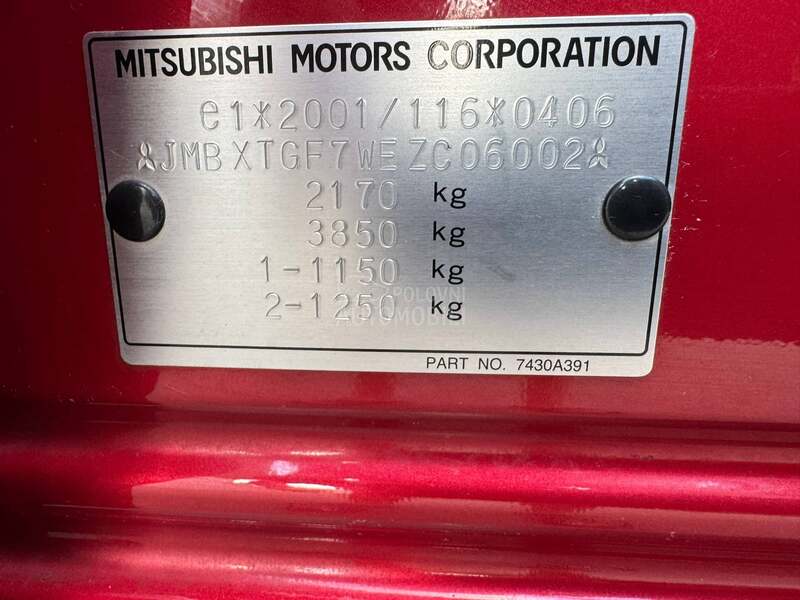 Mitsubishi Outlander 2.0 4x4 7 sed MATIK
