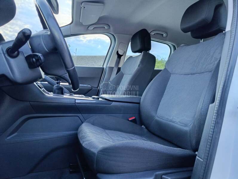 Peugeot 3008 2.0 HDI Perla