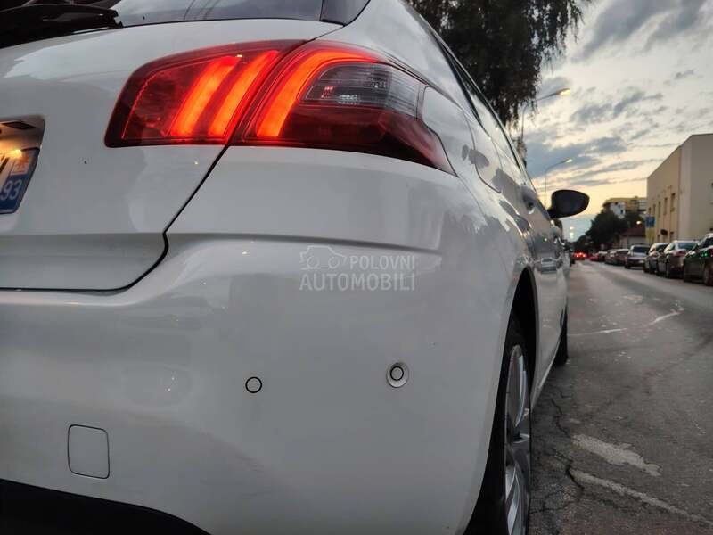 Peugeot 308 1.5 BHDI premium 130
