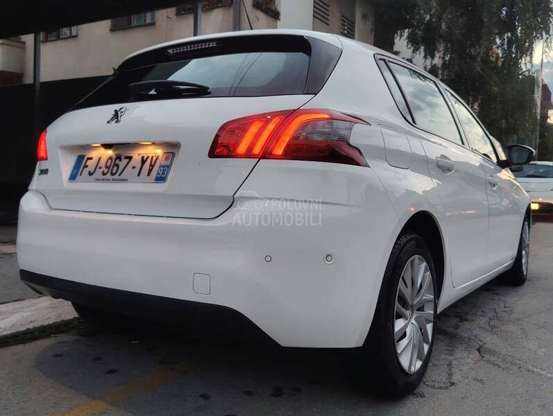 Peugeot 308 1.5 BHDI premium 130