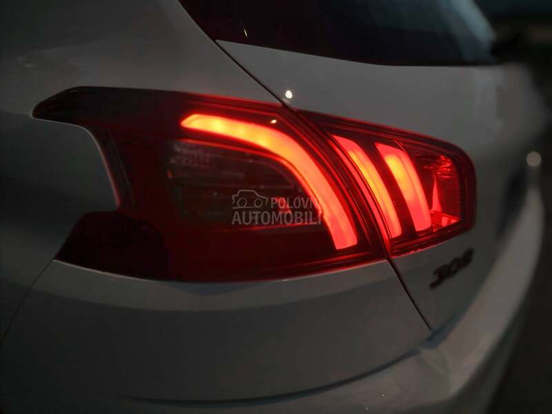 Peugeot 308 1.5 BHDI premium 130