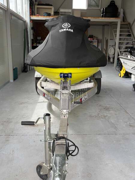 Yamaha wave runner