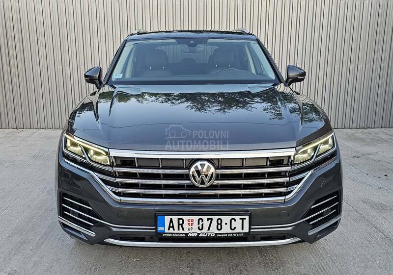 Volkswagen Touareg 3.0 V6 TDI /VAZDUH/