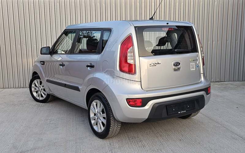Kia Soul 1.6b /120 000 k m/