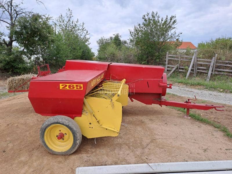 New Holland 265