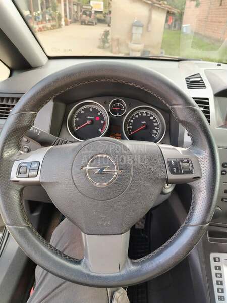 Opel Zafira b 1.9