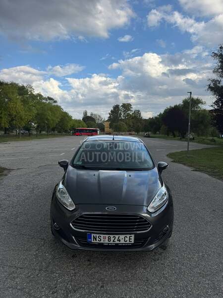 Ford Fiesta 1.5TDCi/TITANIUM/T0P