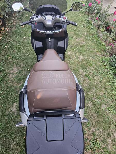 Piaggio Mp3 300 Lt