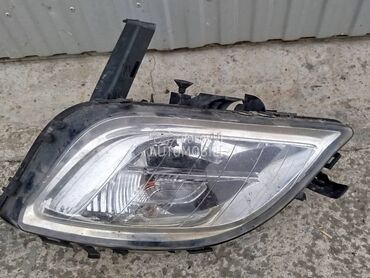 Leva maglenka ostecena za Opel Astra J od 2010. do 2013. god.