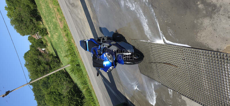 Yamaha r6