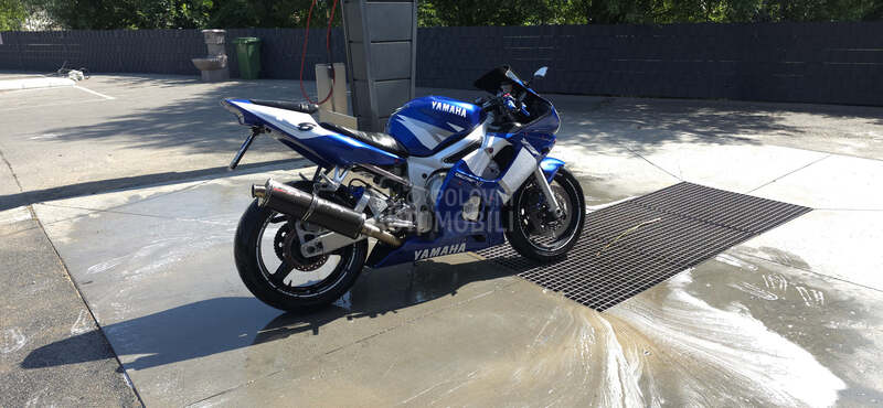 Yamaha r6
