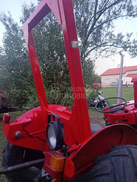 Massey Ferguson 533