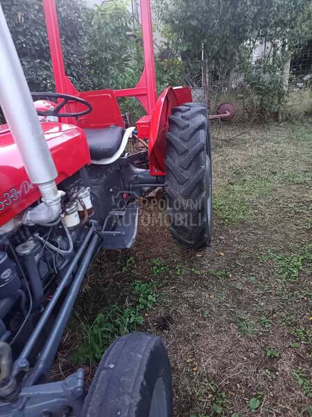Massey Ferguson 533