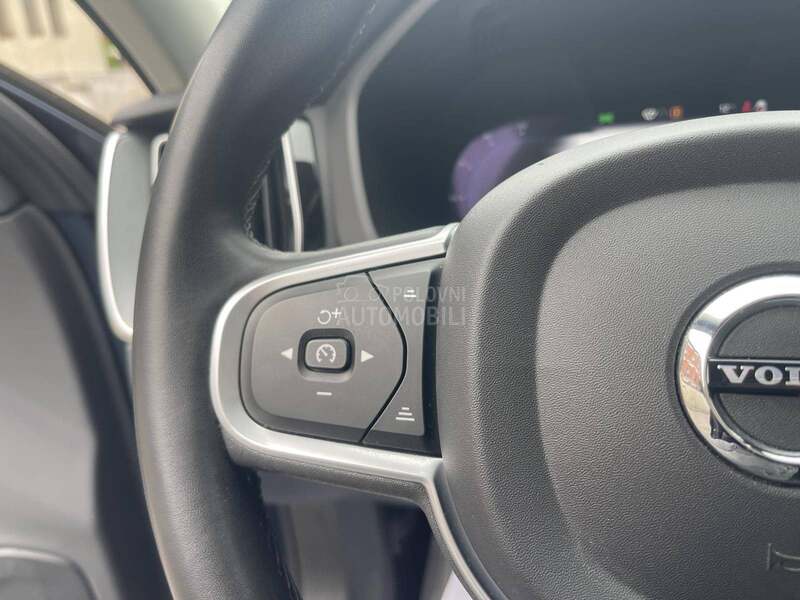 Volvo XC60 AWD Model 2021