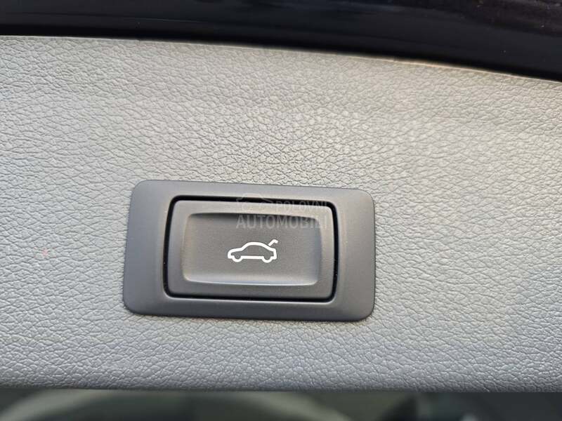 Audi Q5 2.0TDI S-LINE