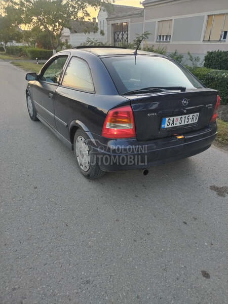Opel Astra G 2.0