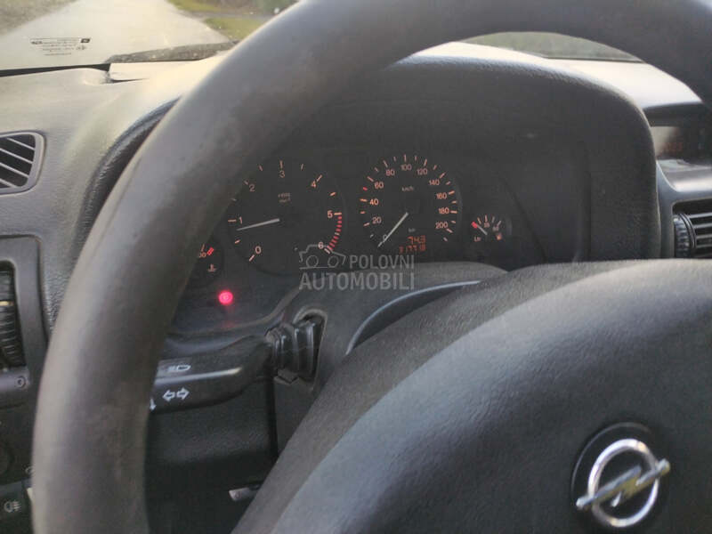 Opel Astra G 2.0