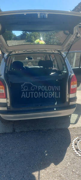 Opel Zafira 