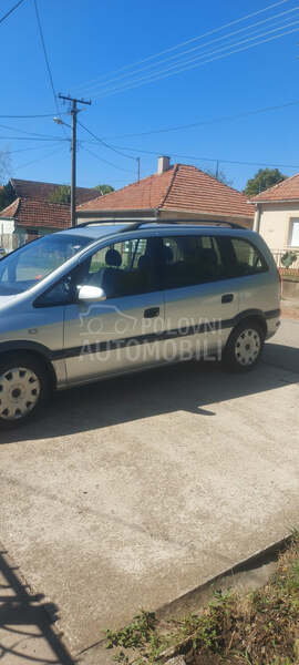 Opel Zafira 