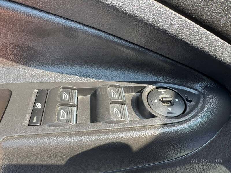 Ford Kuga 2.0 TDCI / TITANIUM