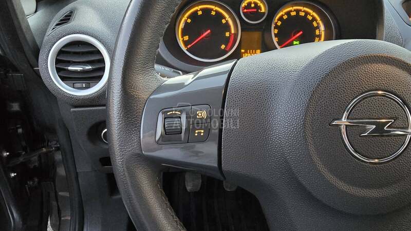 Opel Corsa D 1.3 CDTI COSSMO