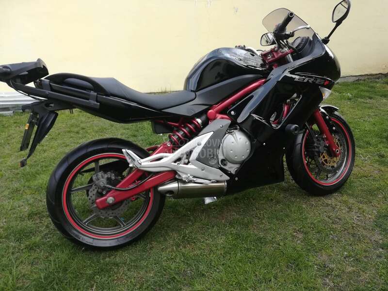 Kawasaki er6 f