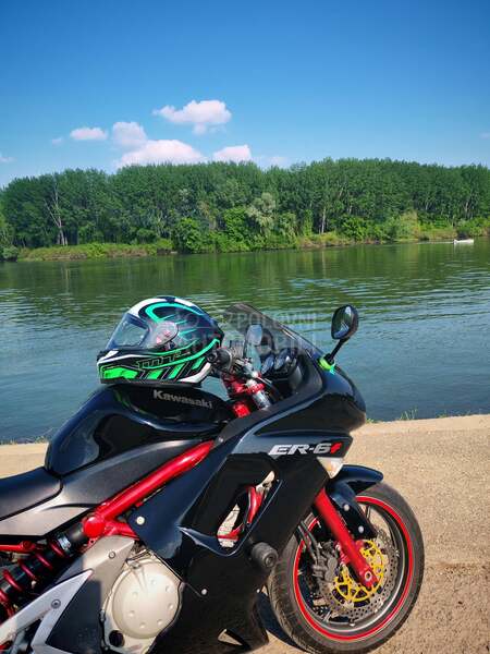 Kawasaki er6 f