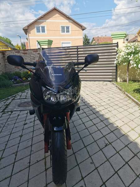 Kawasaki er6 f