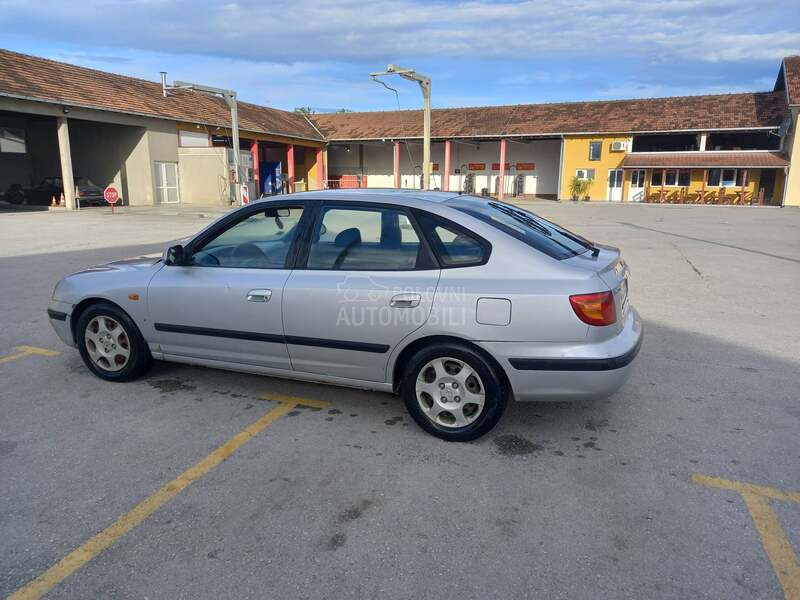 Hyundai Elantra 1.6 V L A S N I K