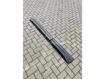 Leva lajsna na dnu vrata za Audi Q3 od 2015. do 2018. god.